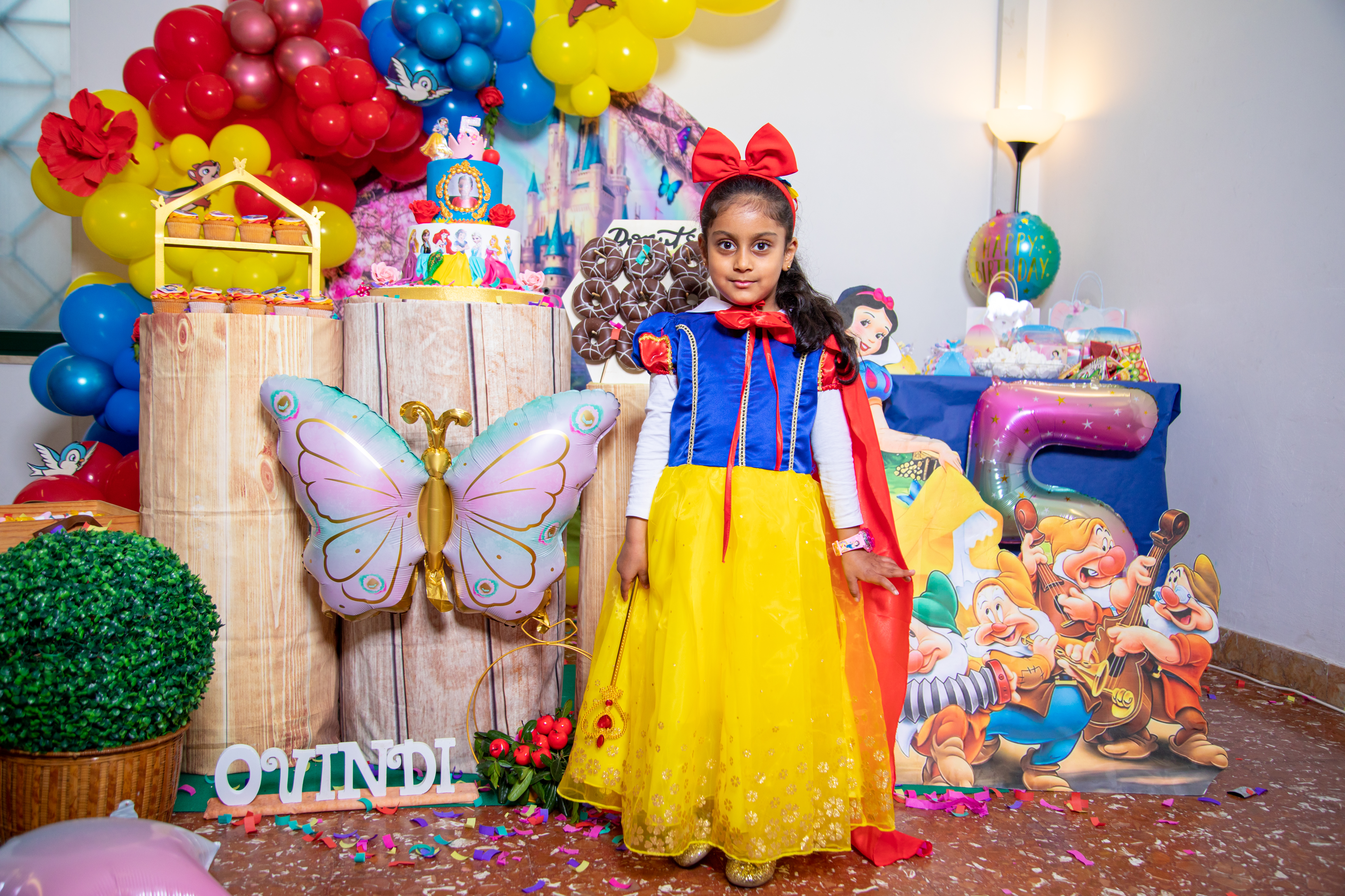 Ovindi with family
